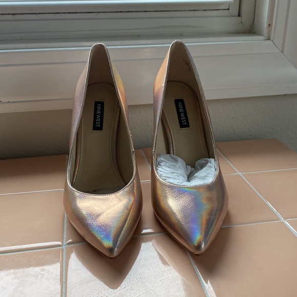 Nine West Heels Rose Good (size 8 womens) - Picture 2 of 5